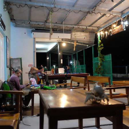 Phu Quoc Backpacker Vandrarhem Exteriör bild